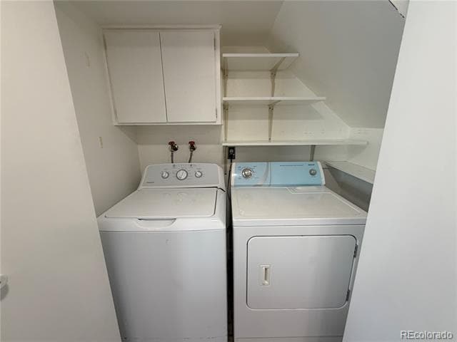 Building Photo - 529 S Xenon Ct
