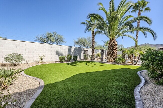 Building Photo - 2910 W Donatello Dr