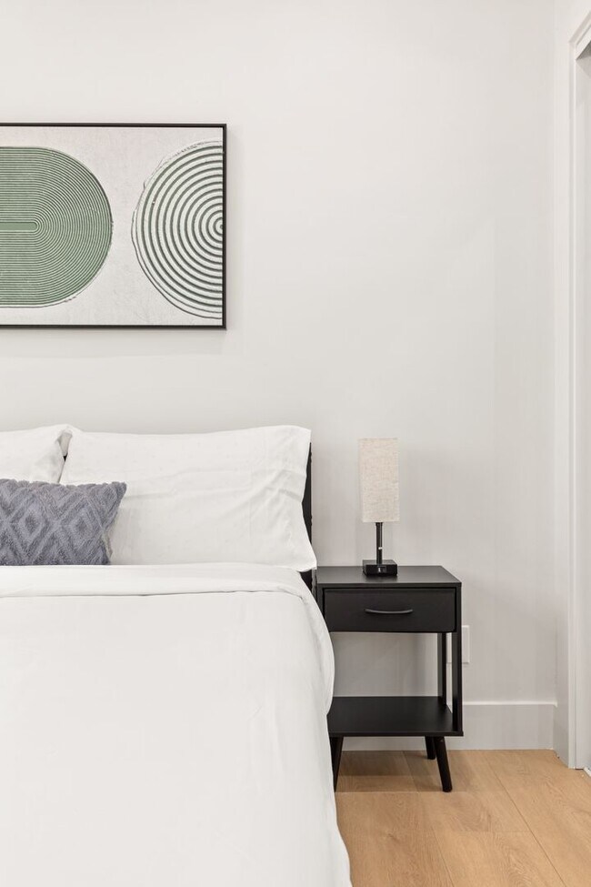 Building Photo - A 3 Bedroom apartment with ensuite bathrooms, common areas and a fully functional kitchen at 1736...