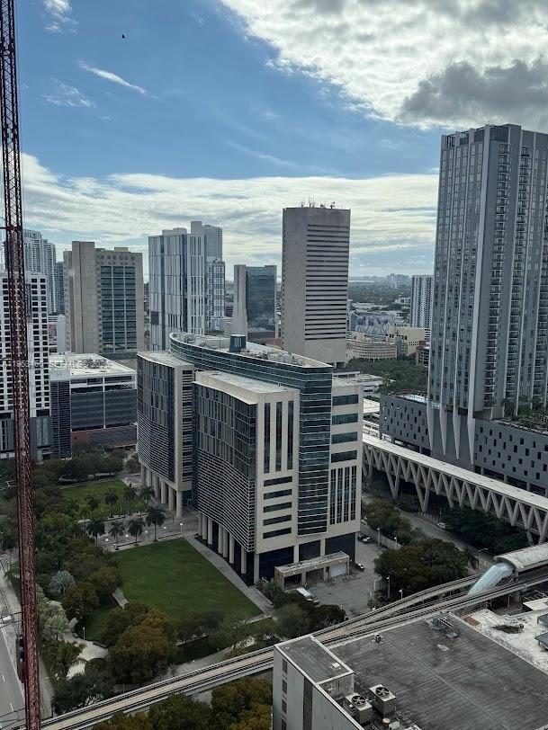 Building Photo - 11 NE 6th St