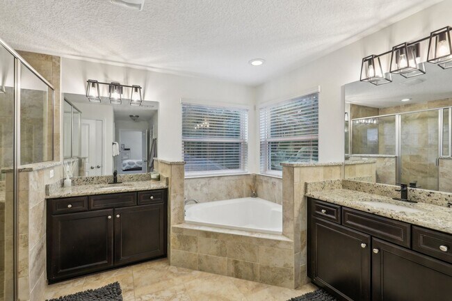 Building Photo - YOUR DREAM RENTAL HOME AWAITS!