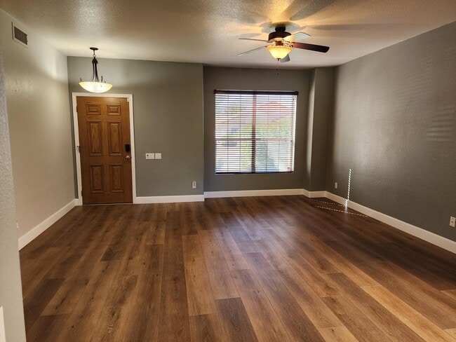 Building Photo - 7775 E Castle Valley Way