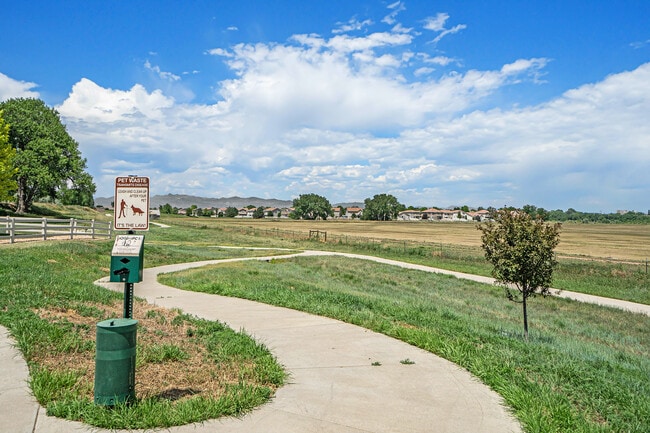 Building Photo - 4806 Wildwood Way