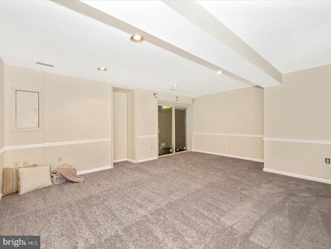 Building Photo - 15505 Villisca Terrace