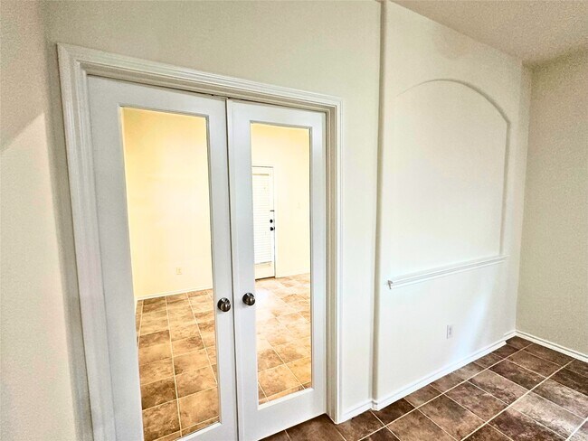 Building Photo - 8218 Nagy Hill St