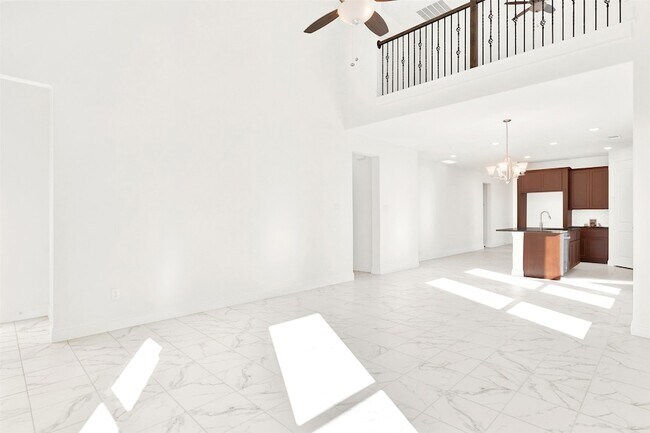 Building Photo - 2414 Thavie St