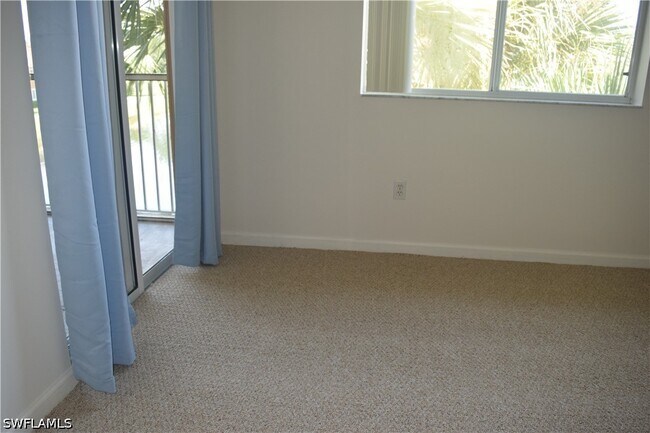 Building Photo - 1830 Florida Club Cir