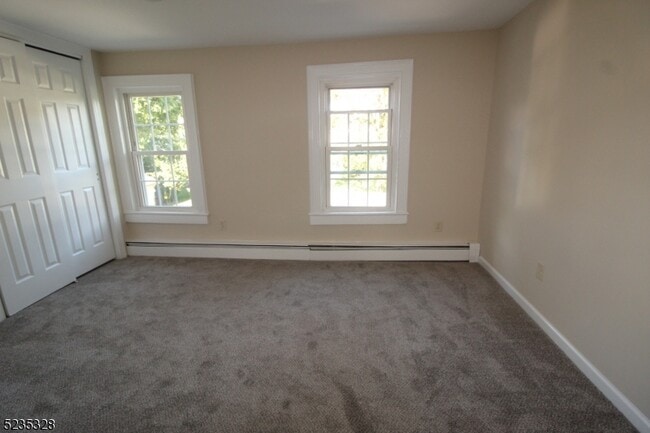 Building Photo - 28 White Meadow Ave