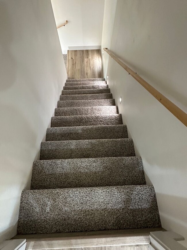 Building Photo - NEW CONSTRUCTION 5 Bed 3 Bath w/ Walk Out ...