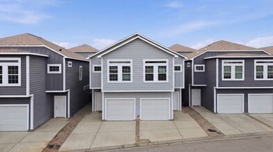 Building Photo - 4937 Ambient Dr