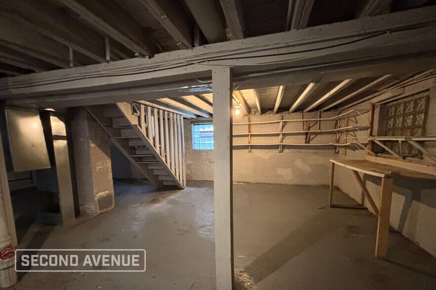 Building Photo - 7318 S Eberhart Ave