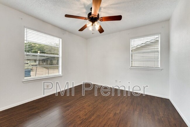 Building Photo - 1644 Americana Blvd