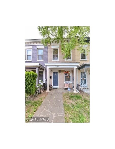 Primary Photo - 1607 Massachusetts Ave SE