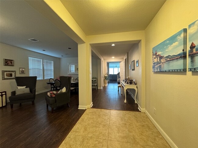 Building Photo - 12623 Hartford Bluff Ct