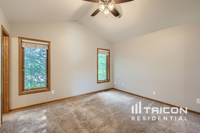Building Photo - 3745 Wescott Hills Dr
