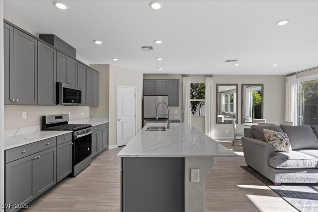 Building Photo - 4181 Nopal Serrano Ave