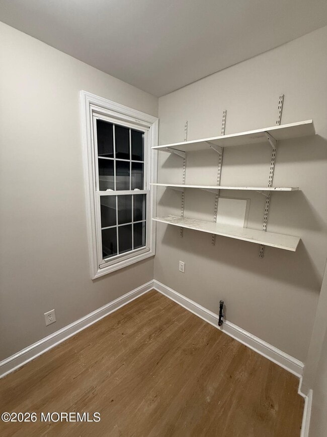 Building Photo - 148 Main St