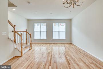 Building Photo - 612 Totten Pl NE