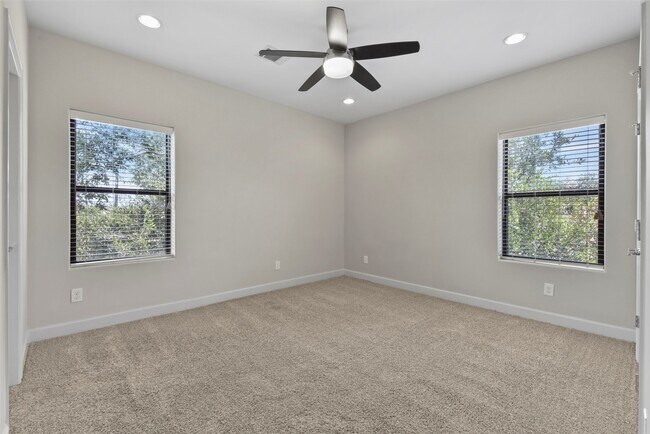 Building Photo - 2109 Winbern St
