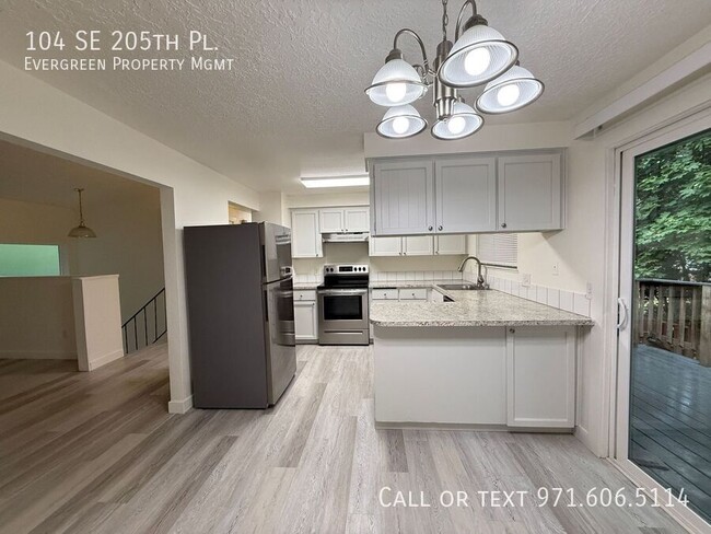 Building Photo - 104 SE 205th Pl