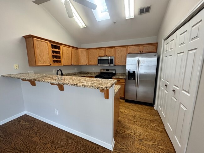 Building Photo - 1409 Cottage Dr NW