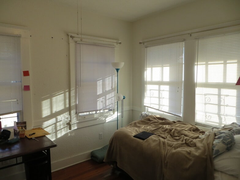 Building Photo - 5419 Story St