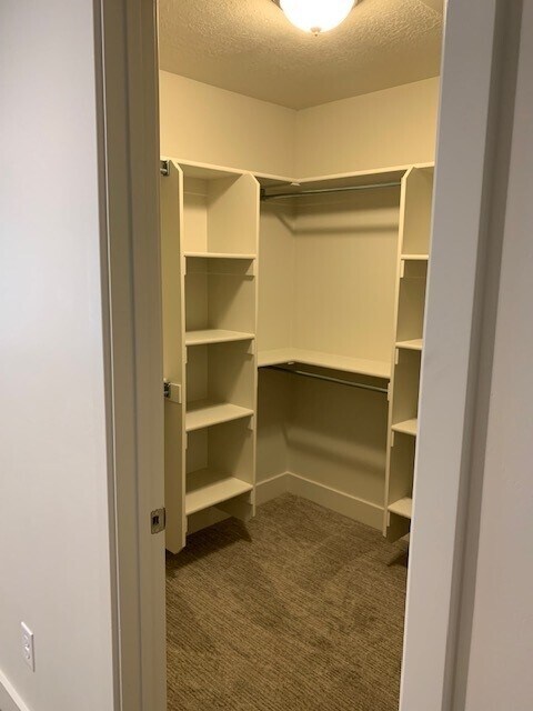 Building Photo - 88 E 250 N