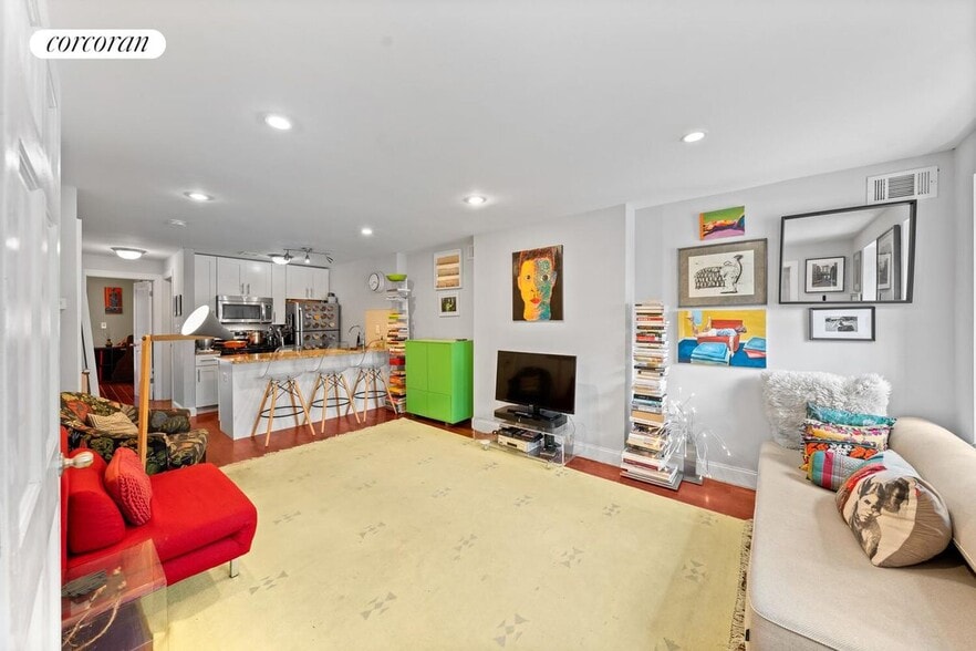 Building Photo - 476A Jefferson Ave