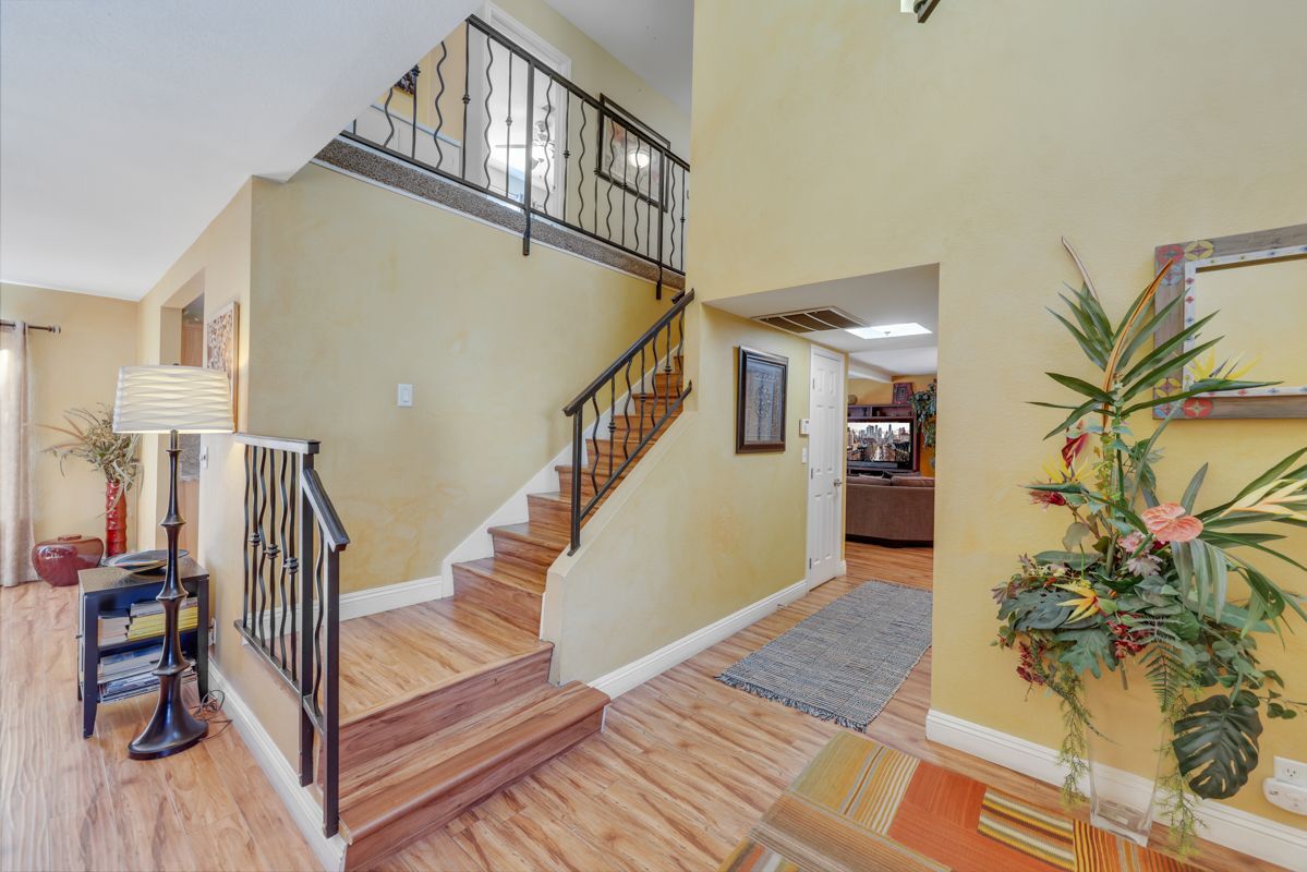 Building Photo - 3225 Mountain Spring Rd