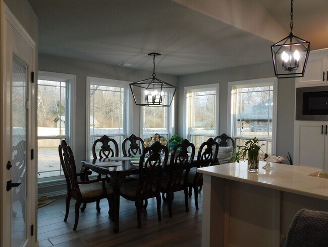 Building Photo - Luxury Home for lease near Arkansas College of Osteopathic Medicine (ARCOM)