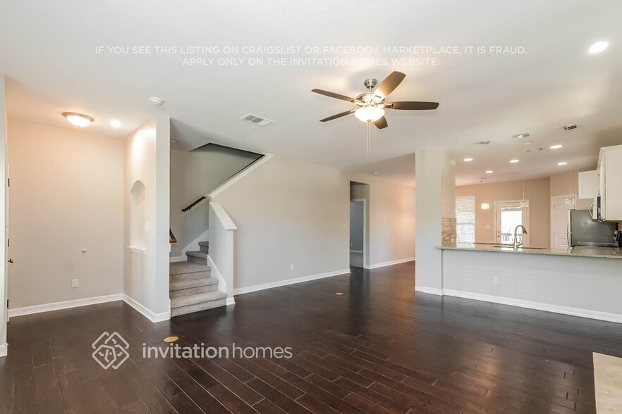 Building Photo - 10204 Thomas Ln