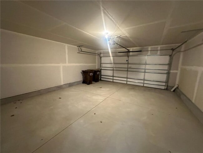 Building Photo - 8511 Cardiff Ln