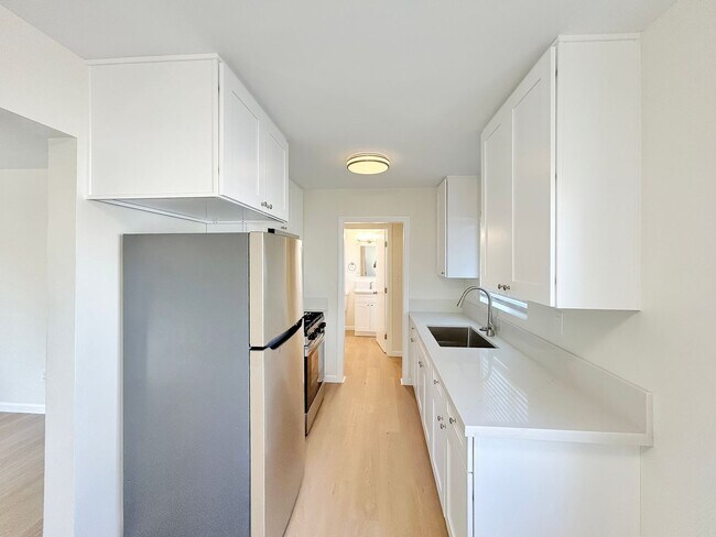Building Photo - Beautiful 1BD/1BA Fully Remodeled Unit w/ ...