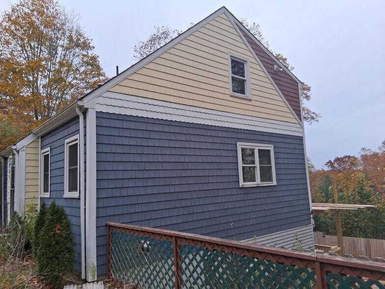 Building Photo - 775 Knotty Oak Rd