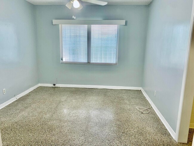 Building Photo - 1420 N Federal Hwy