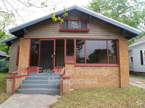Building Photo - 1657 Lee Ave SW