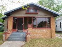 Building Photo - 1657 Lee Ave SW