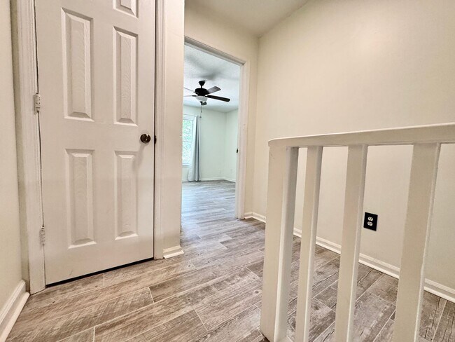 Building Photo - Ready NOW! A Custom Townhouse-Style Duplex Blocks to the Beaches! Fenced Yard - Hot Tub - Pet Fri...