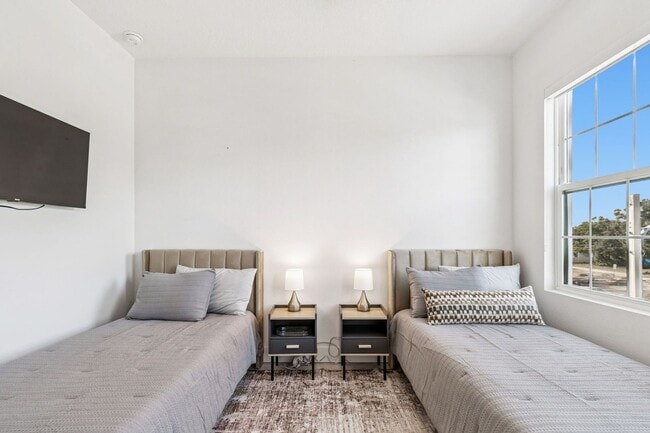 Building Photo - Modern Townhome For Lease in downtown St Pete and Warehouse Arts District