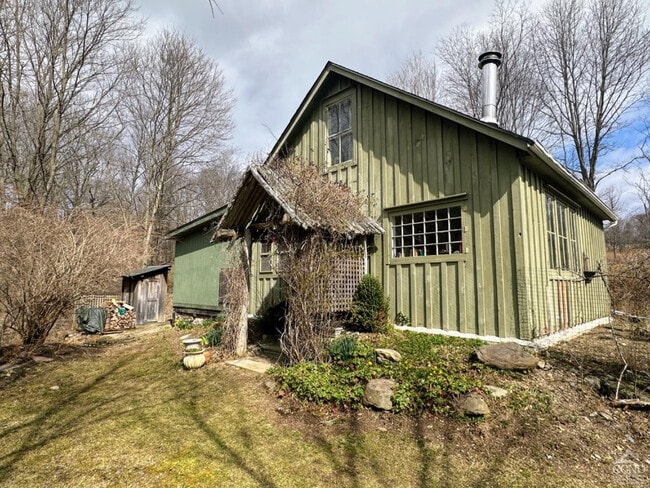 Building Photo - 1423 Co Rte 7