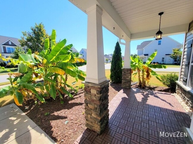 Building Photo - 1136 Valley Dale Dr