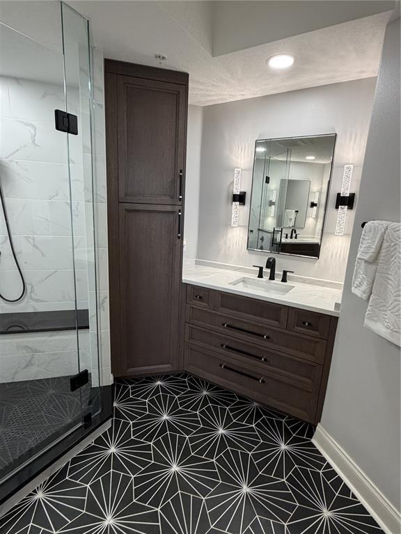 Building Photo - 6025 Sun Blvd