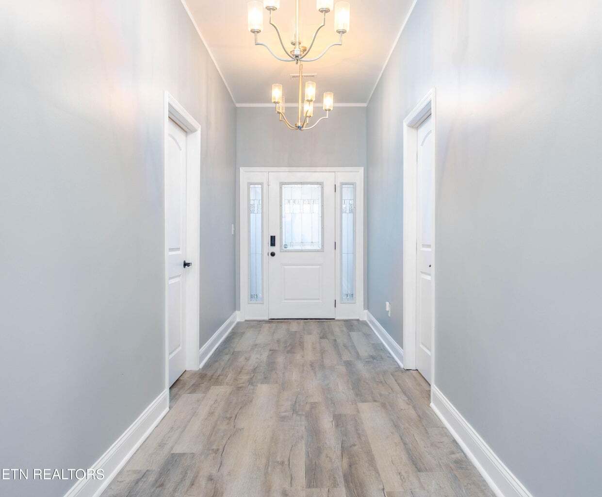 Building Photo - 224 E Quincy Ave