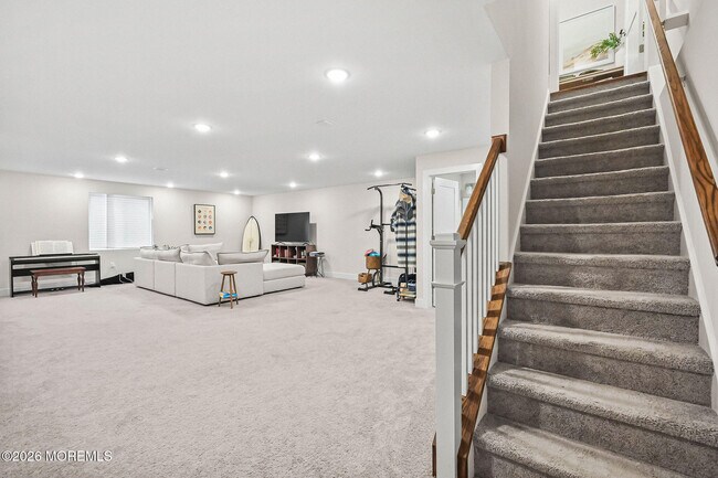 Building Photo - 4039 Heron Dr