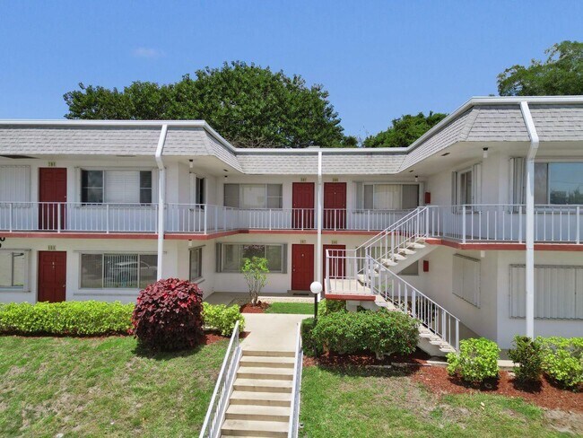 Building Photo - 3120 Cynthia Ln