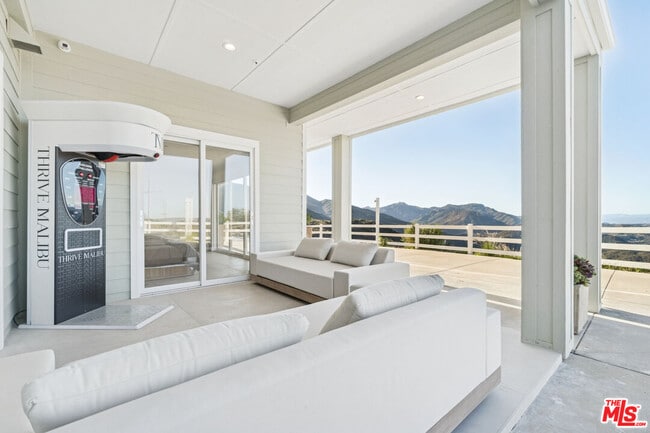 Building Photo - 265 Westlake Blvd