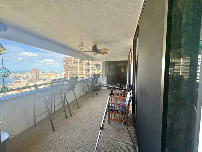 Building Photo - 55 S Kukui St