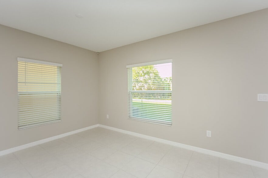Building Photo - 7318 Spring Snowflake Ave