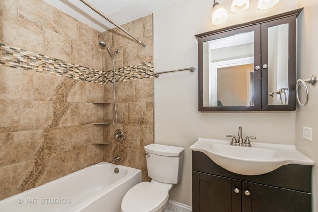 Building Photo - 9119 Lincoln Ct