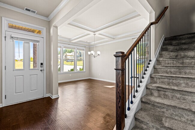 Building Photo - 2635 Ridge Manor Dr